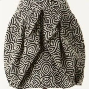 Size 12 Black/White printed bubble skirt